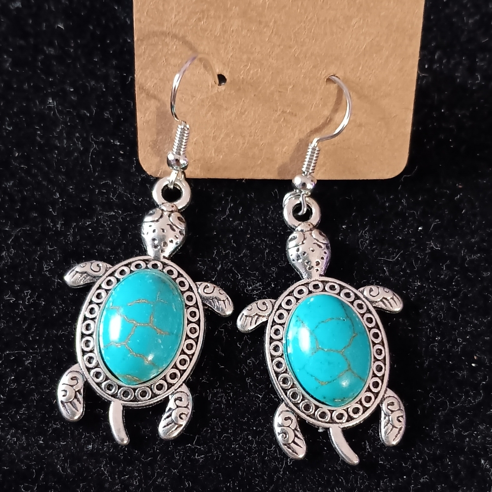 "Sea Turtle🐢" Adorable Turtle Earrings New!